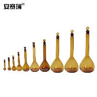 安赛瑞 玻璃容量瓶 具塞磨砂口刻度高硼硅玻璃瓶棕色量瓶实验室仪器 2000ml 厚度2.5mm 600433  安赛瑞 玻璃容量瓶 具塞磨砂口刻度高硼硅玻璃瓶棕色量瓶实验室仪器 2000ml 厚度2.5mm 600433